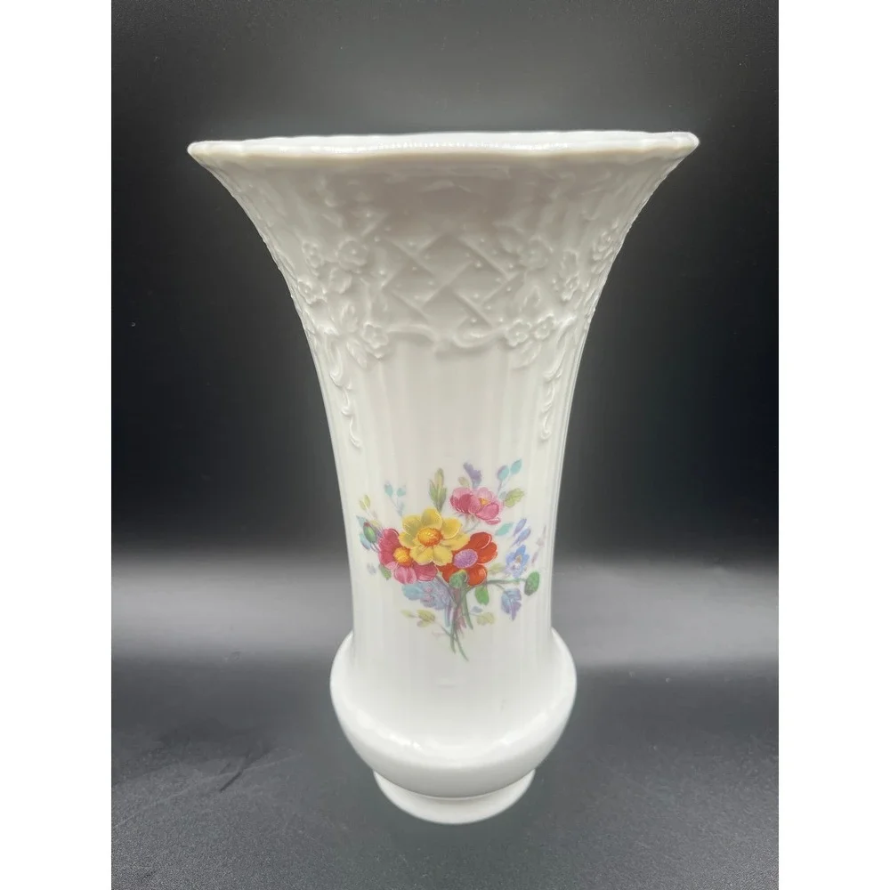 Vtg Kaiser Germany White Porcelain Vase Floral Bouquet Butterfly Motif 8